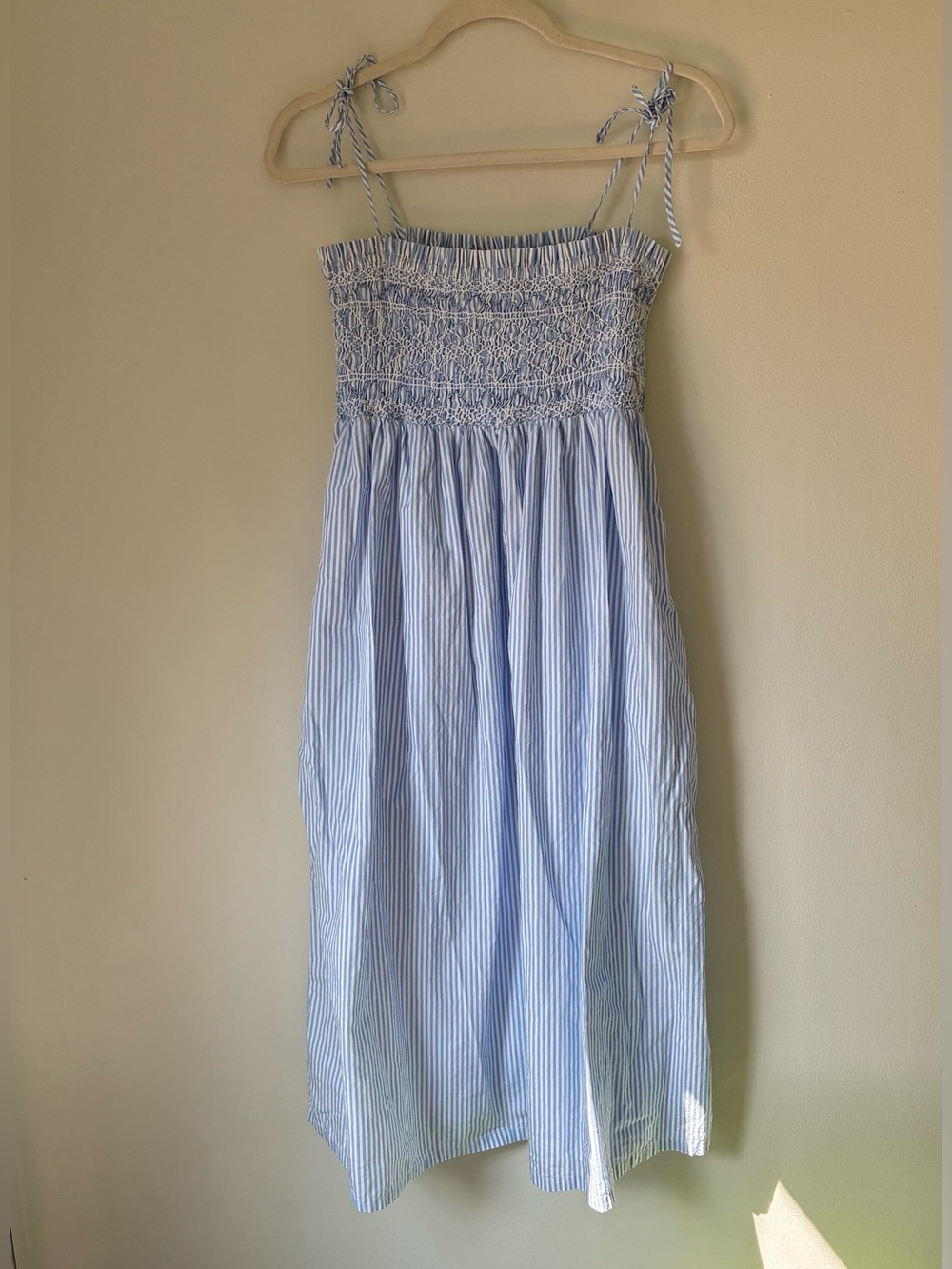 J. Crew Paloma Dress Striped Cotton Poplin Smocked Bodice Blue White Size S - Picture 4 of 8